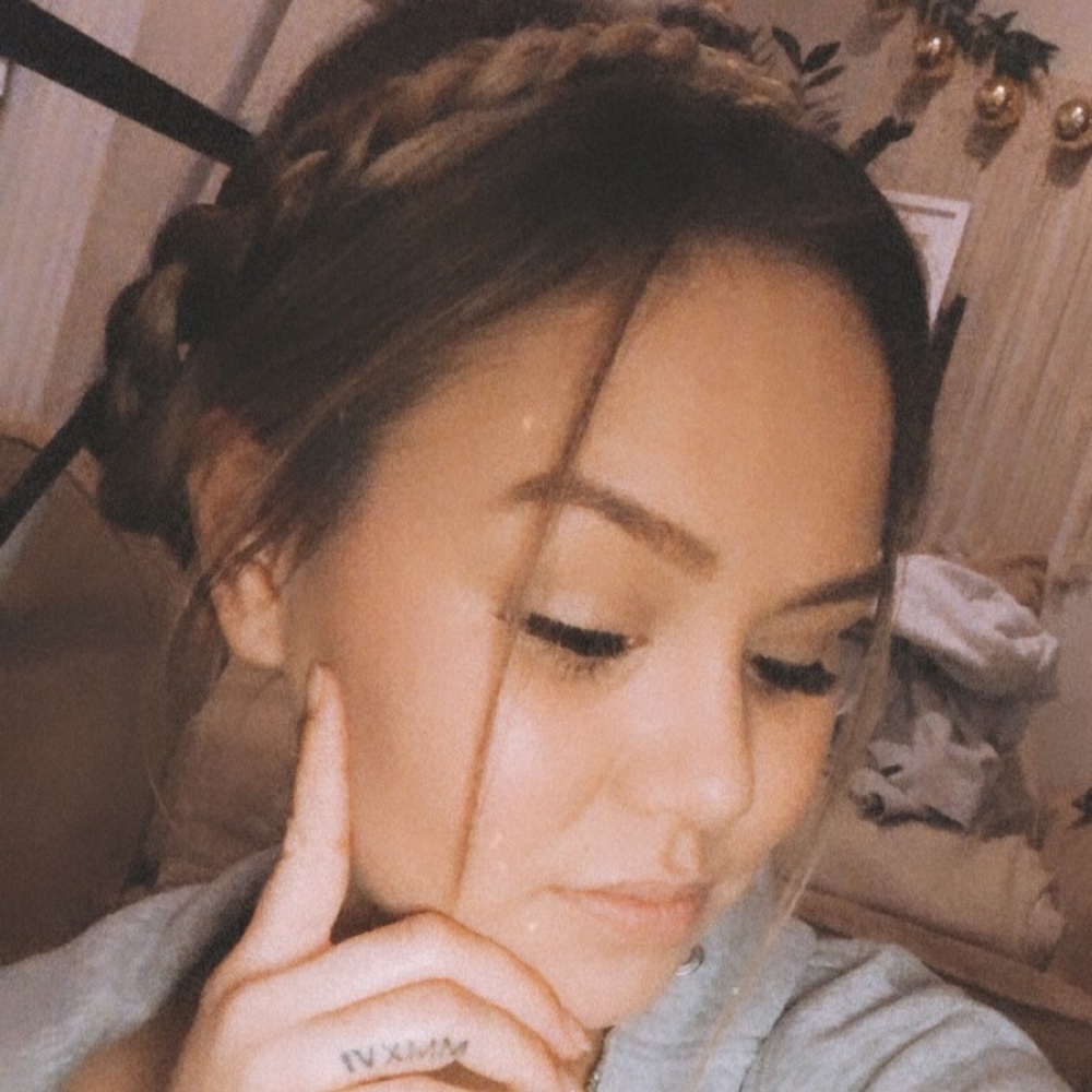 Meet your Posher, Raya